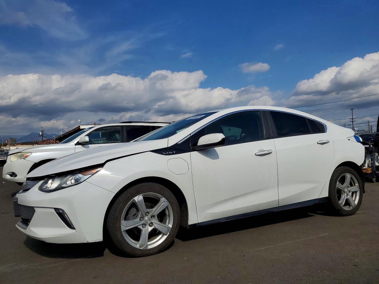 Salvage Chevrolet Volt Image
