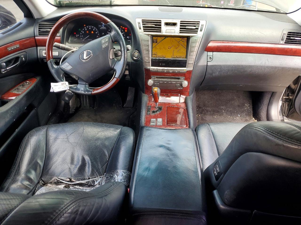 Lexus LS 460