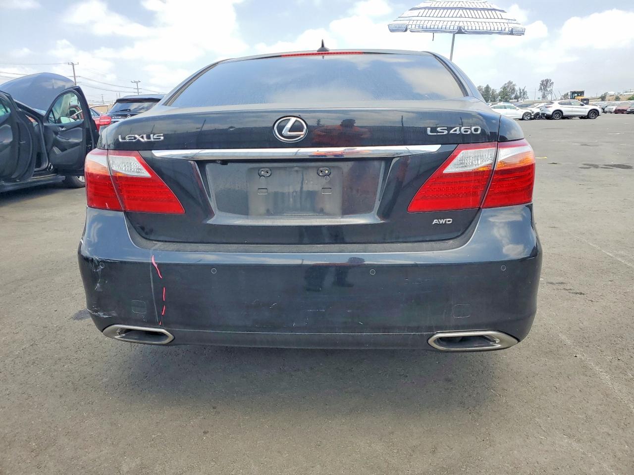Lexus LS 460