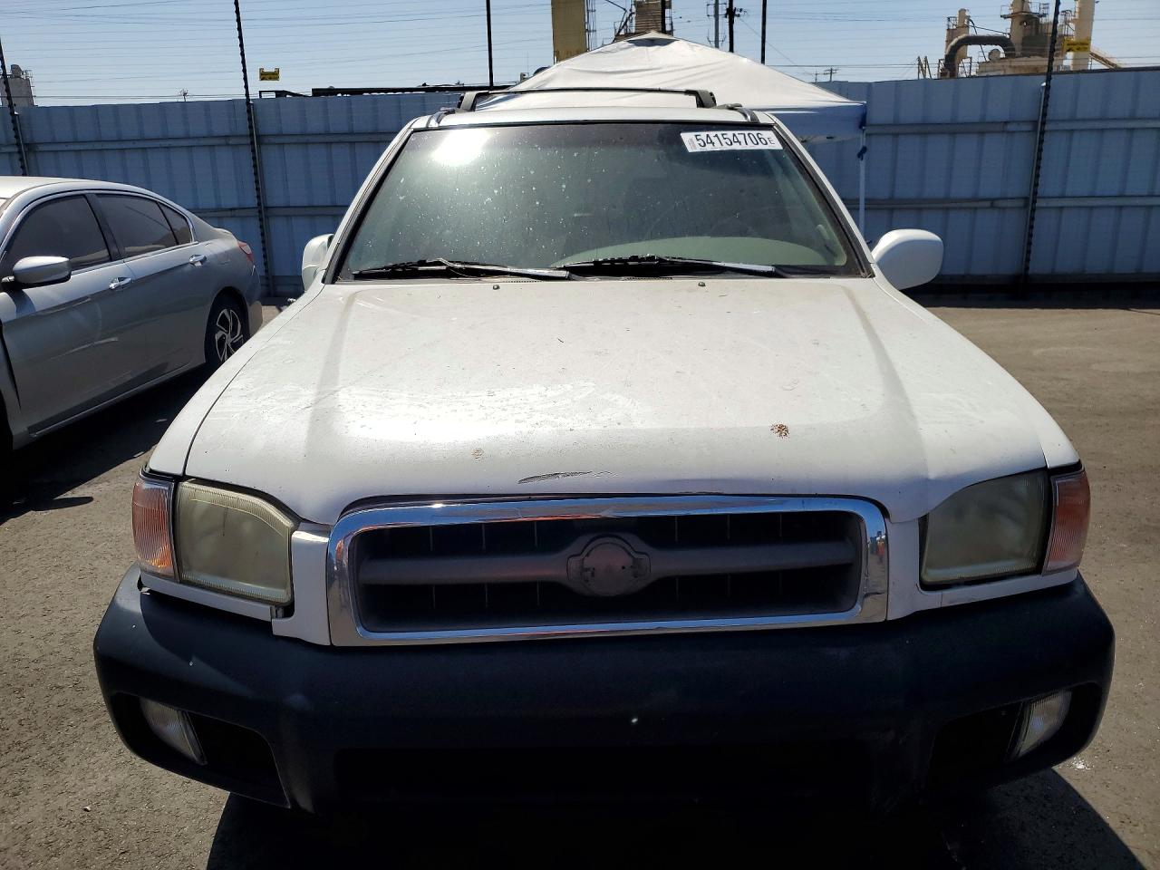 Nissan Pathfinder Xe