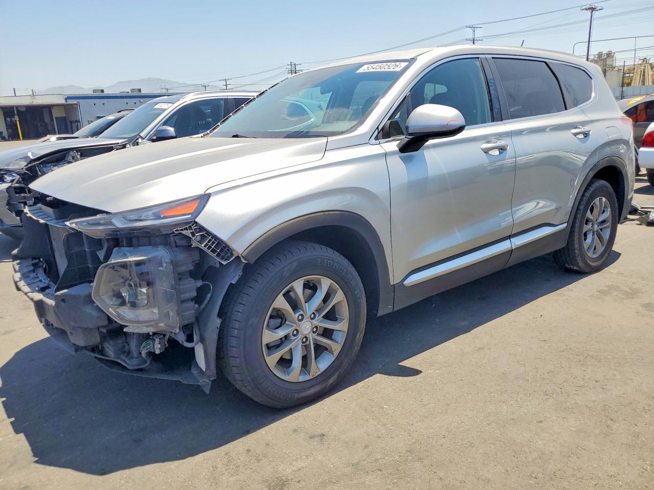 Salvage Hyundai SANTA FE Image