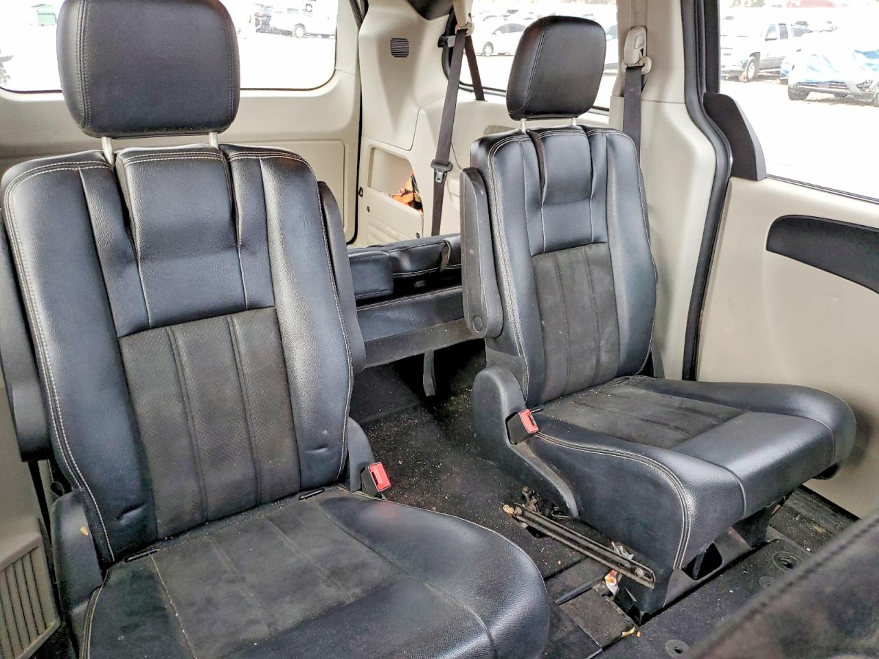 Dodge Caravan Sxt