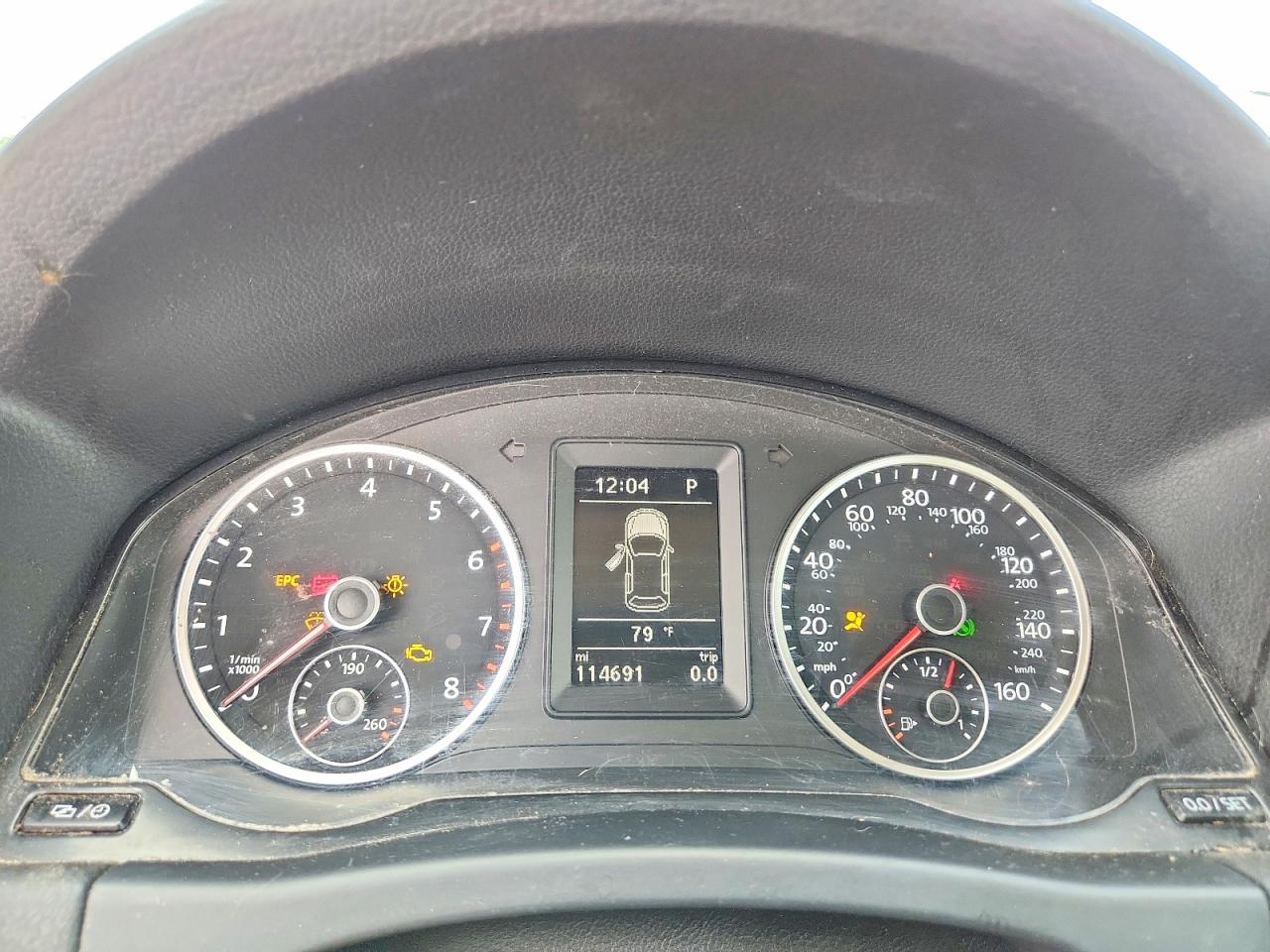 Volkswagen Tiguan S