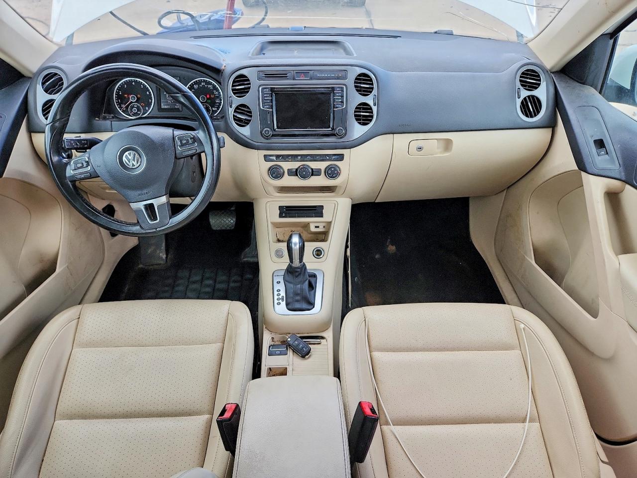 Volkswagen Tiguan S