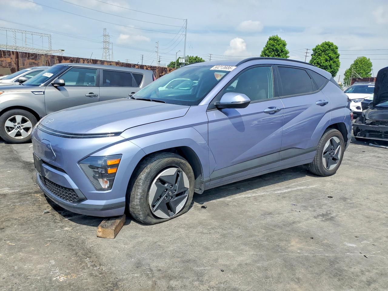 Salvage Hyundai KONA Image