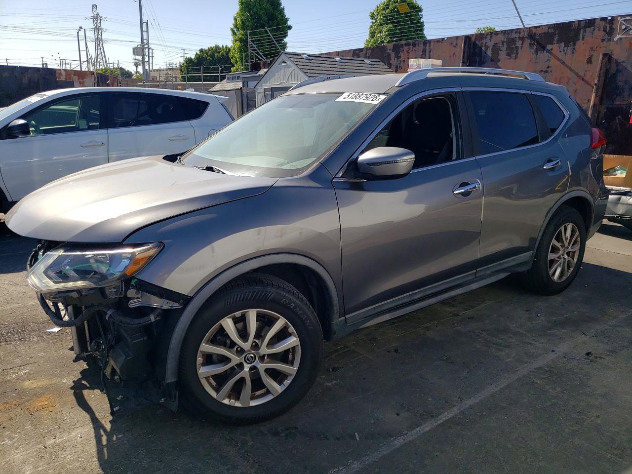 Salvage Nissan Rogue Image