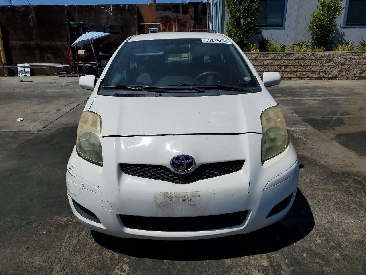 Toyota Yaris Base