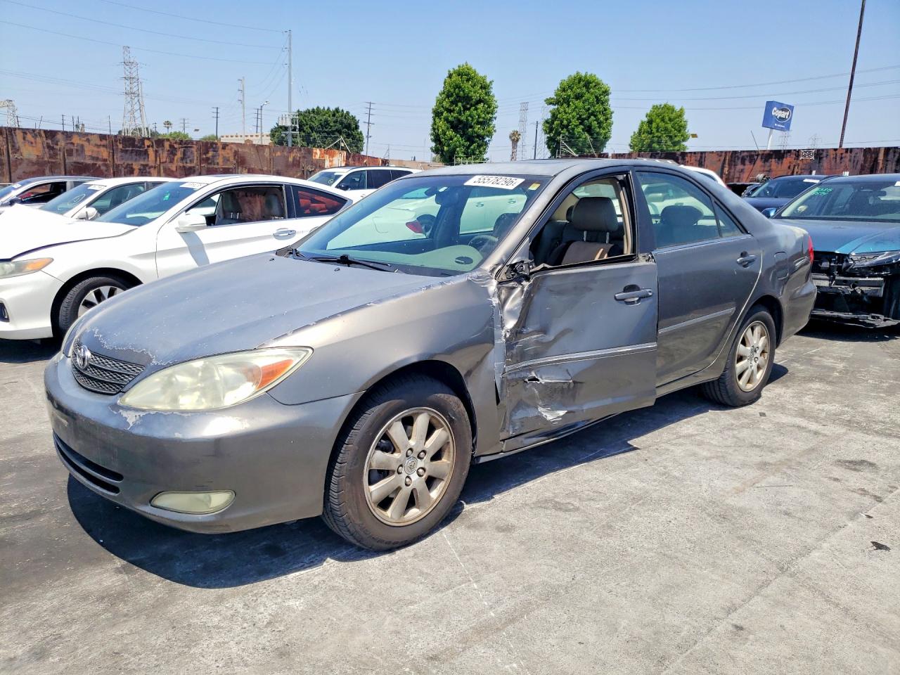 Salvage Toyota Camry Image