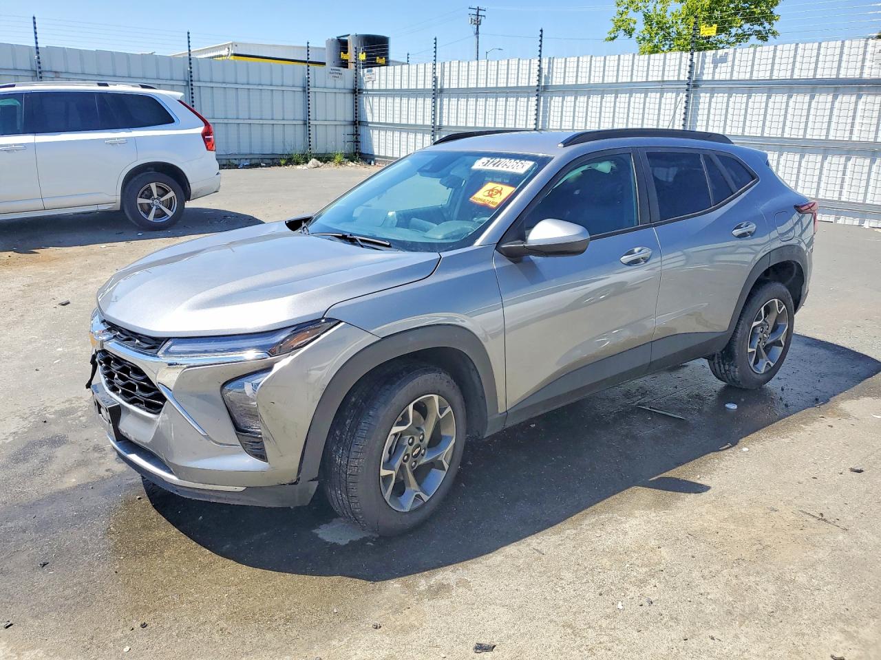Salvage Chevrolet Trax Image
