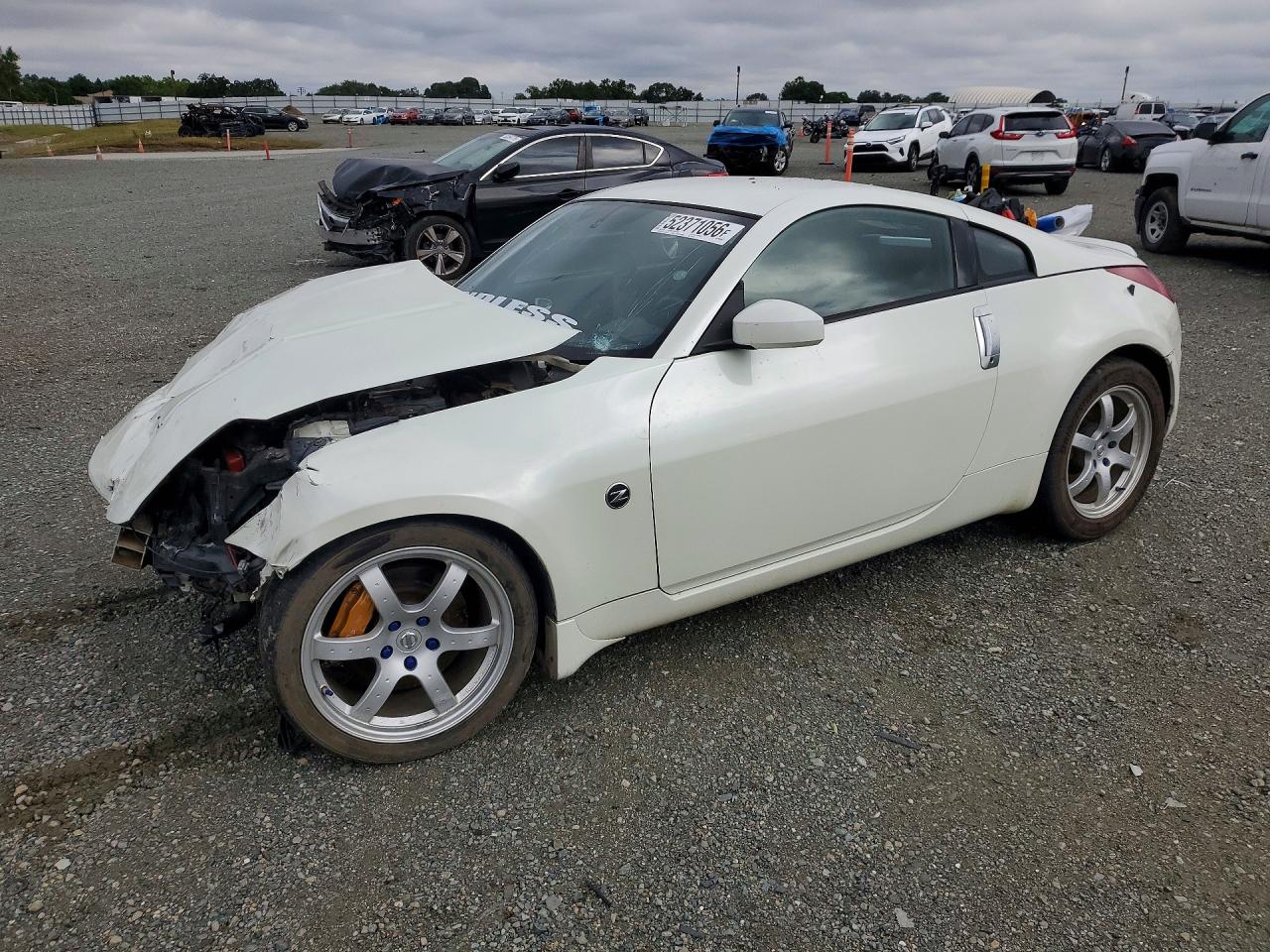 Salvage Nissan 350Z Image