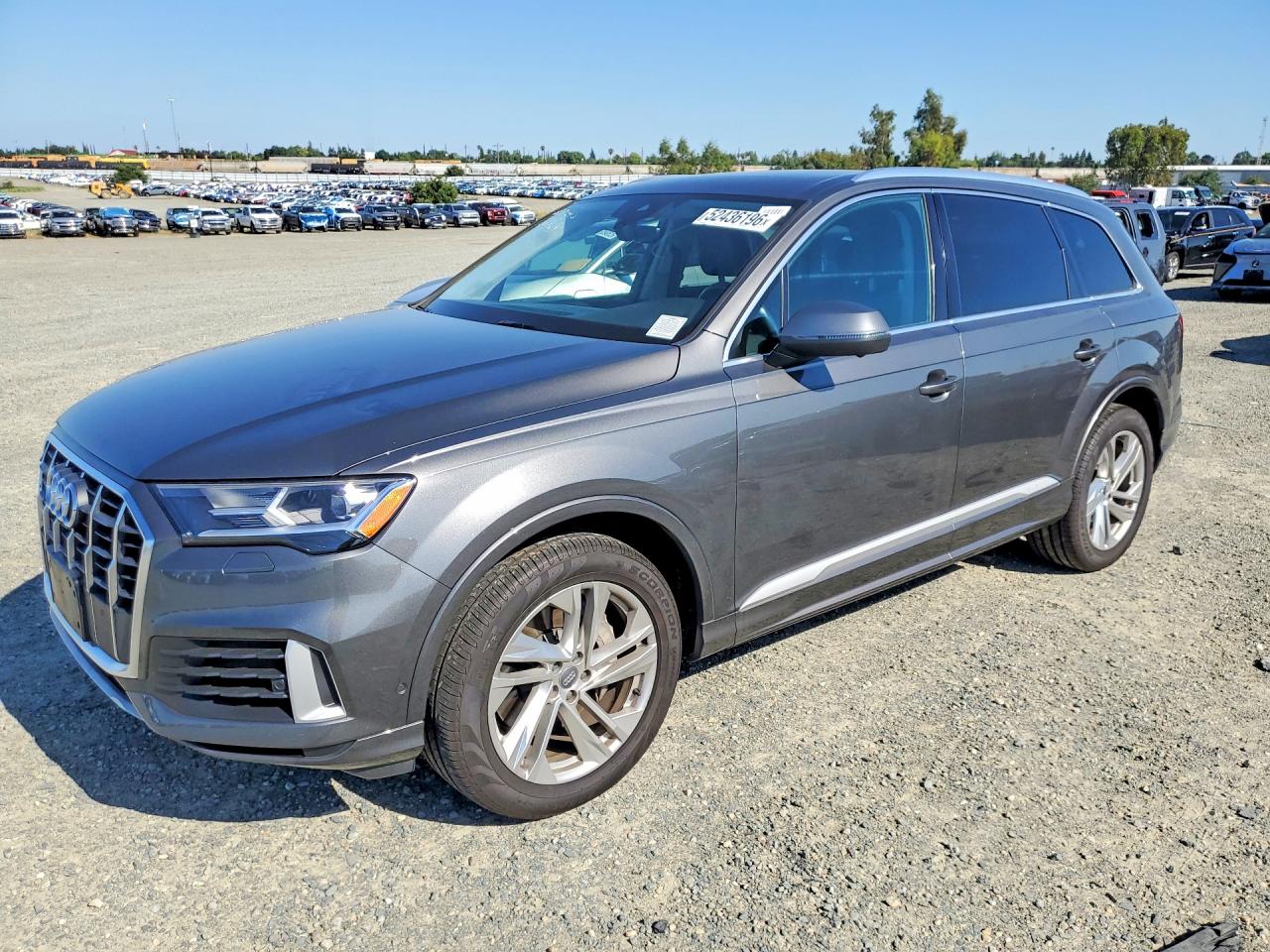 Salvage Audi Q7 Image