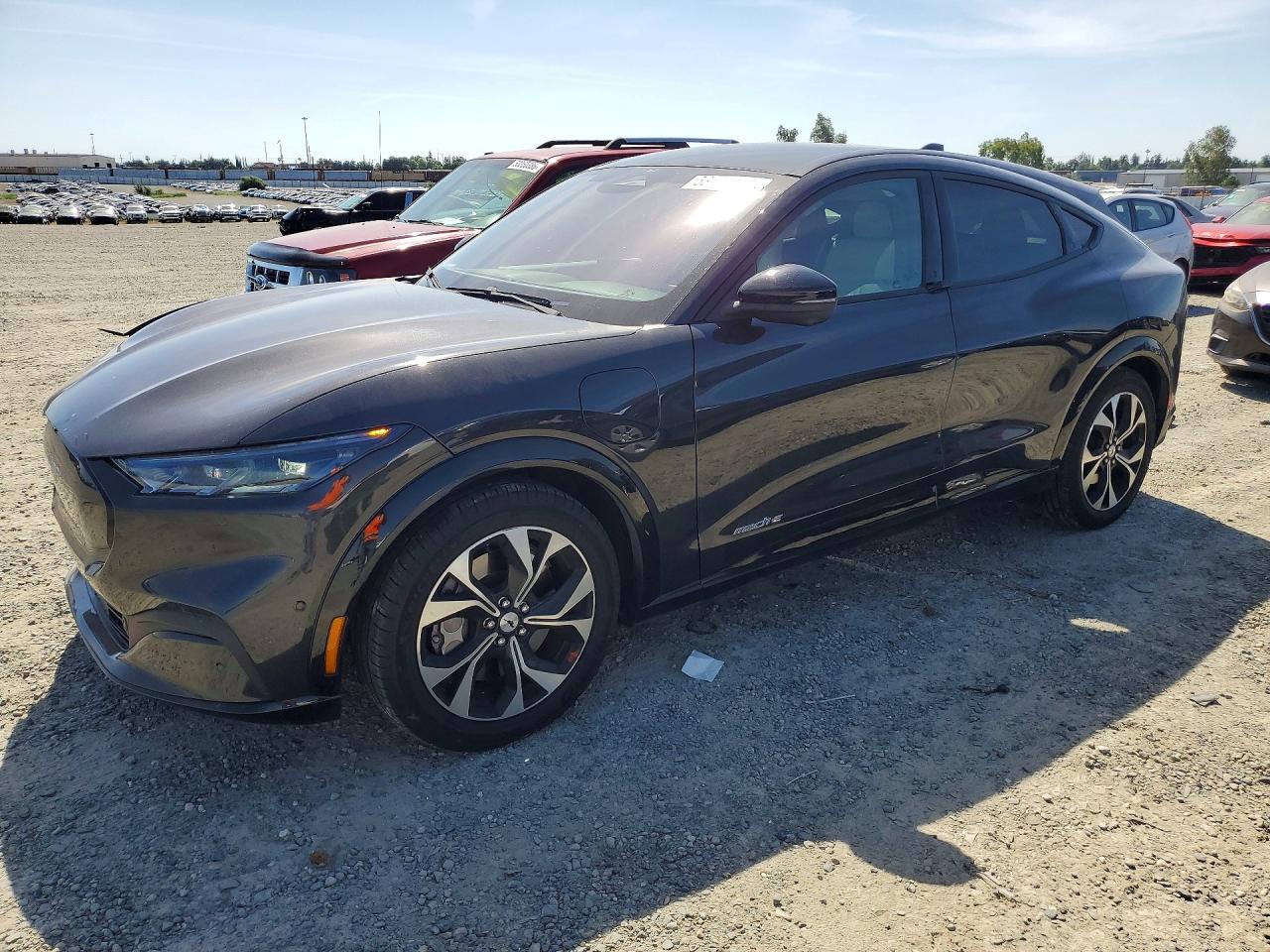Salvage Ford Mustang Image