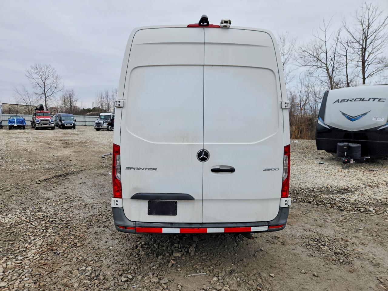 Mercedes-Benz Sprinter 2500
