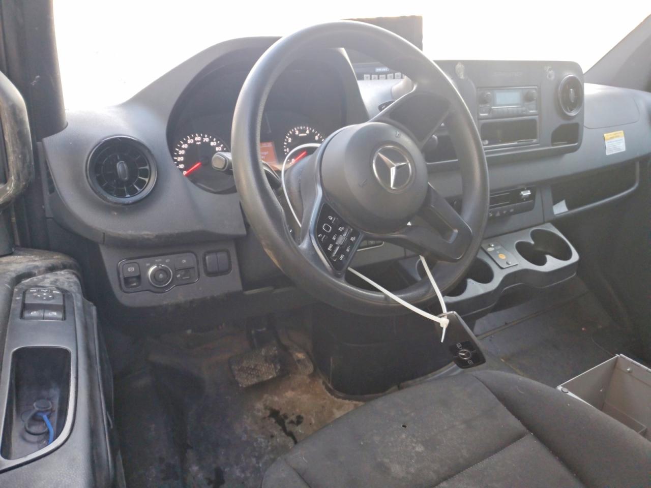 Mercedes-Benz Sprinter 2500