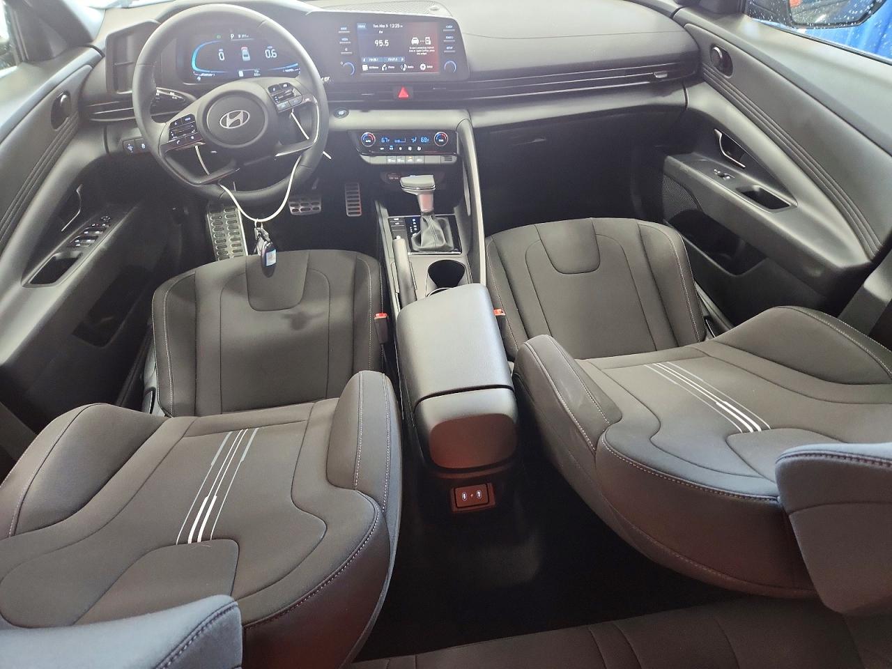 Hyundai ELANTRA Sel Sport