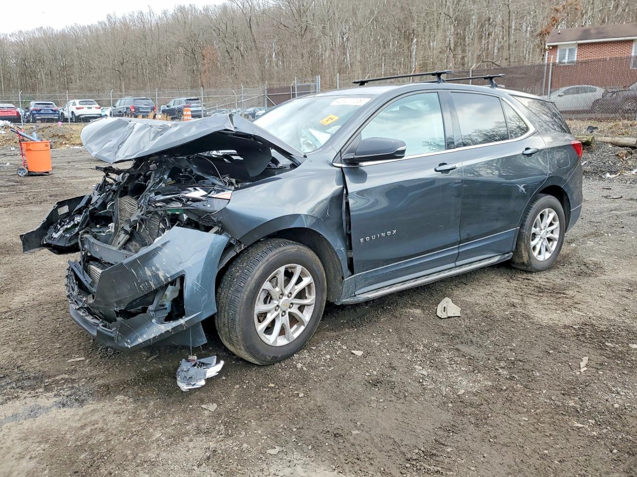 Salvage Chevrolet Equinox Image