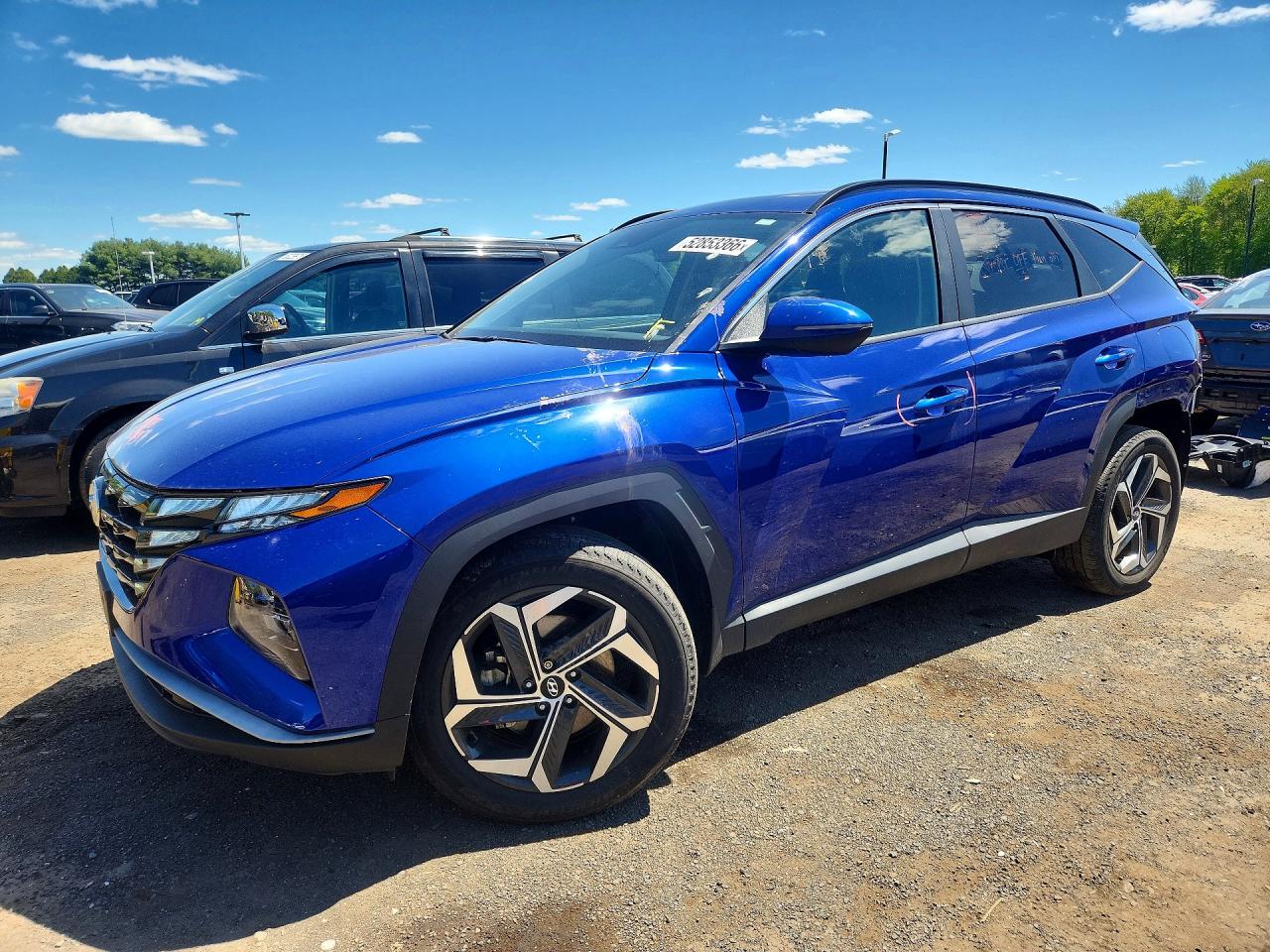Salvage Hyundai TUCSON Image