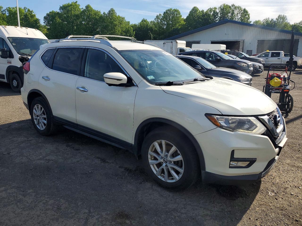 Nissan Rogue Sv