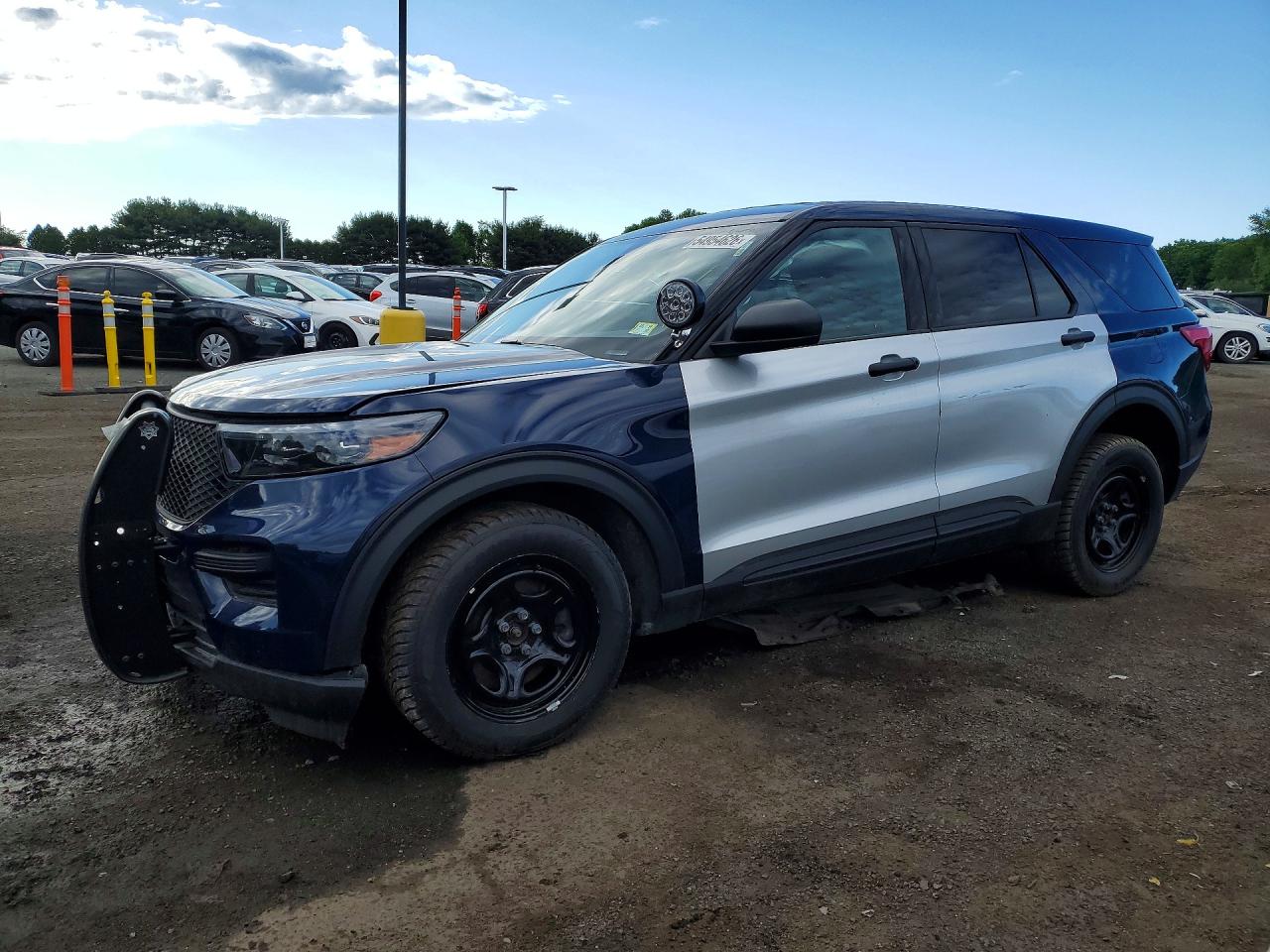 Salvage Ford Explorer Image