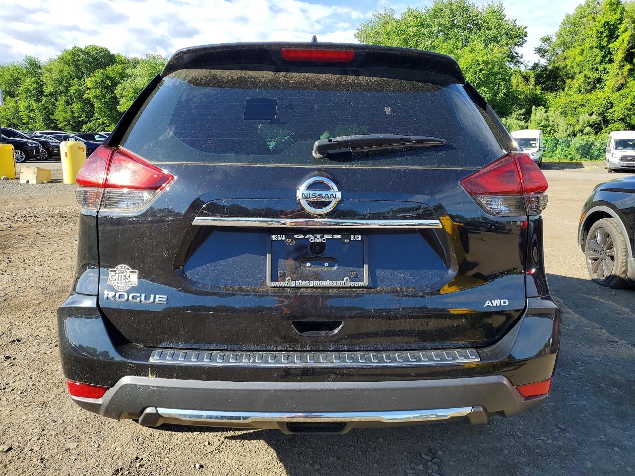 Nissan Rogue S
