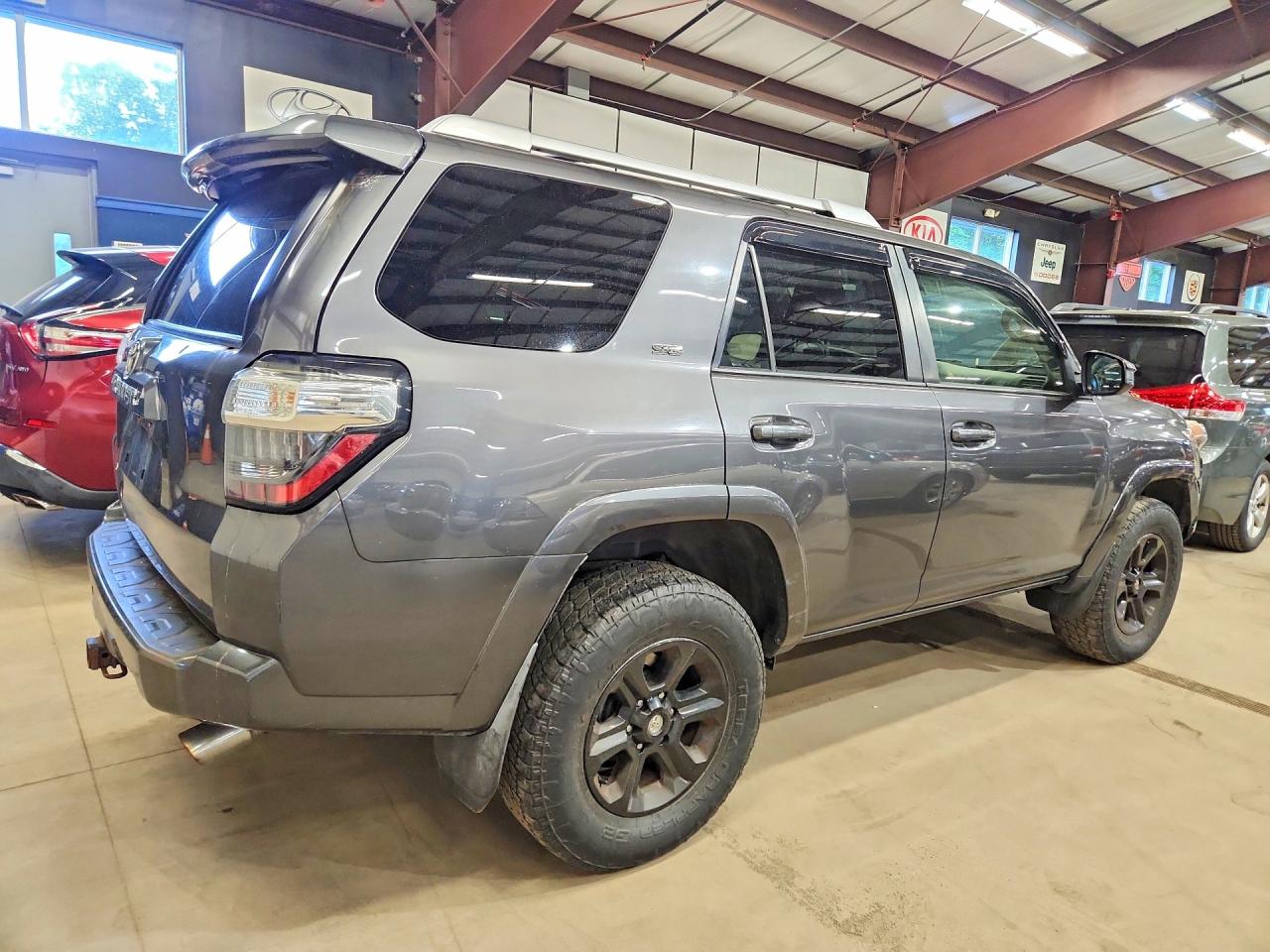 Toyota 4Runner Sr5