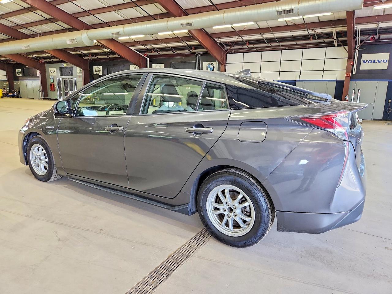 Toyota Prius Three