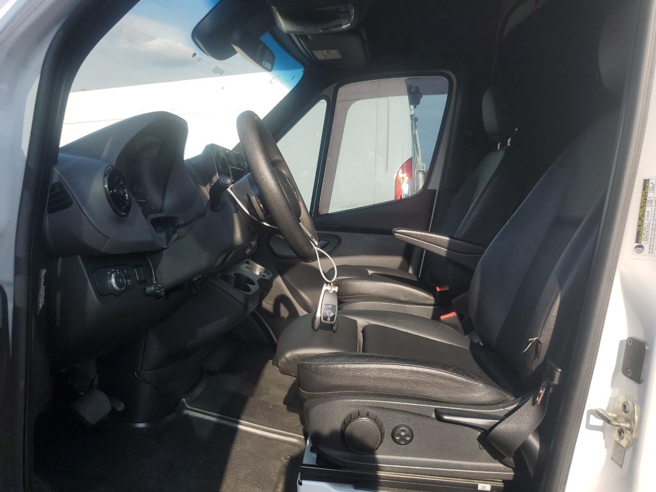 Mercedes-Benz Sprinter 2500