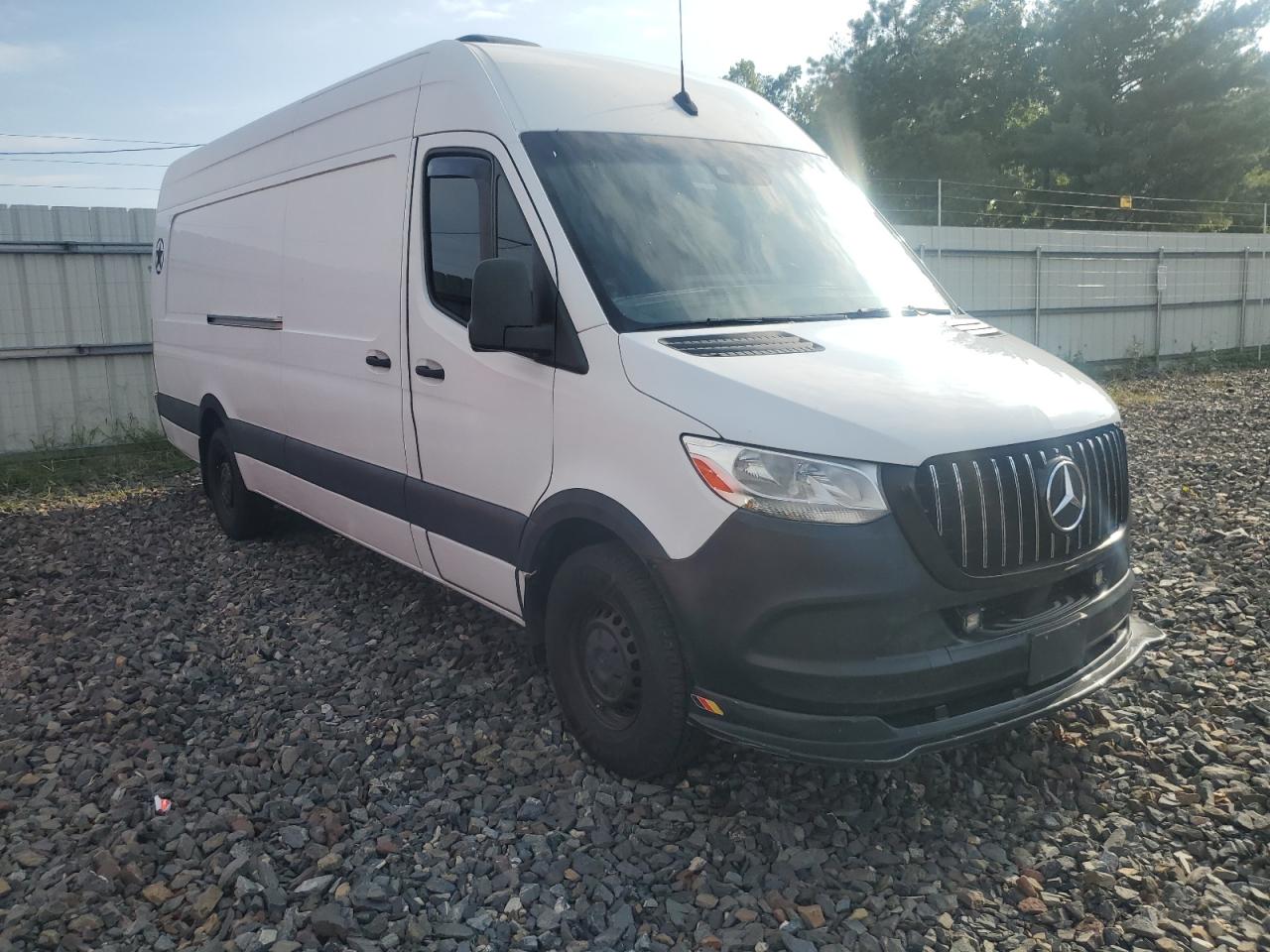 Mercedes-Benz Sprinter 2500
