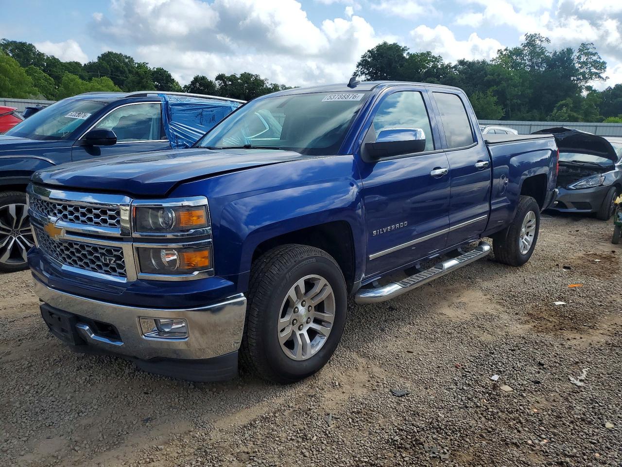 Salvage Chevrolet Silverado Image