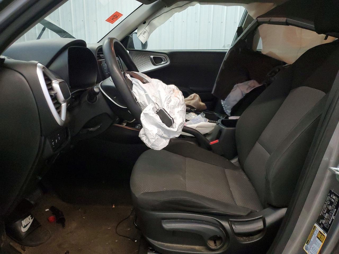 Kia Soul Lx
