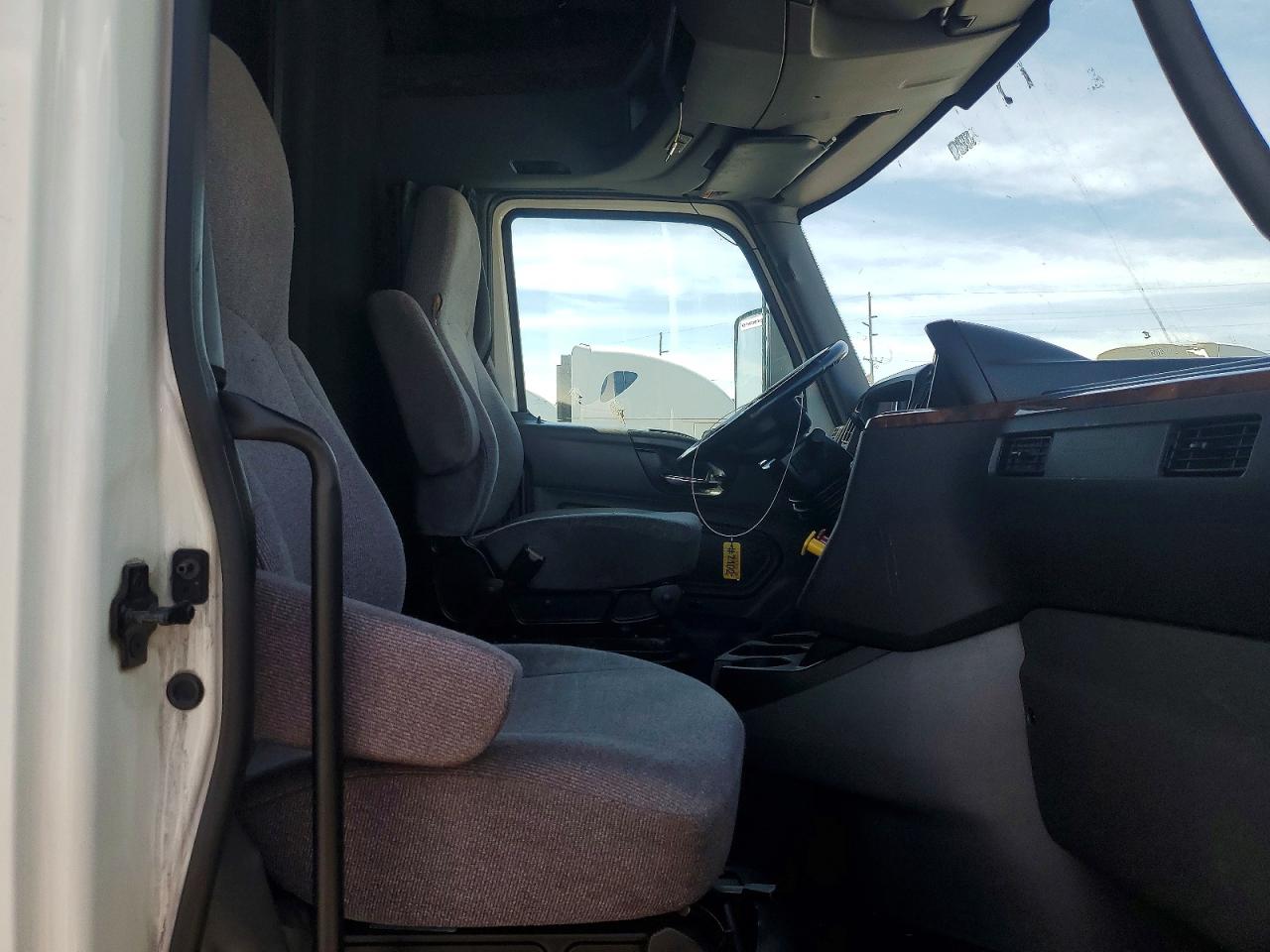 International Lt625