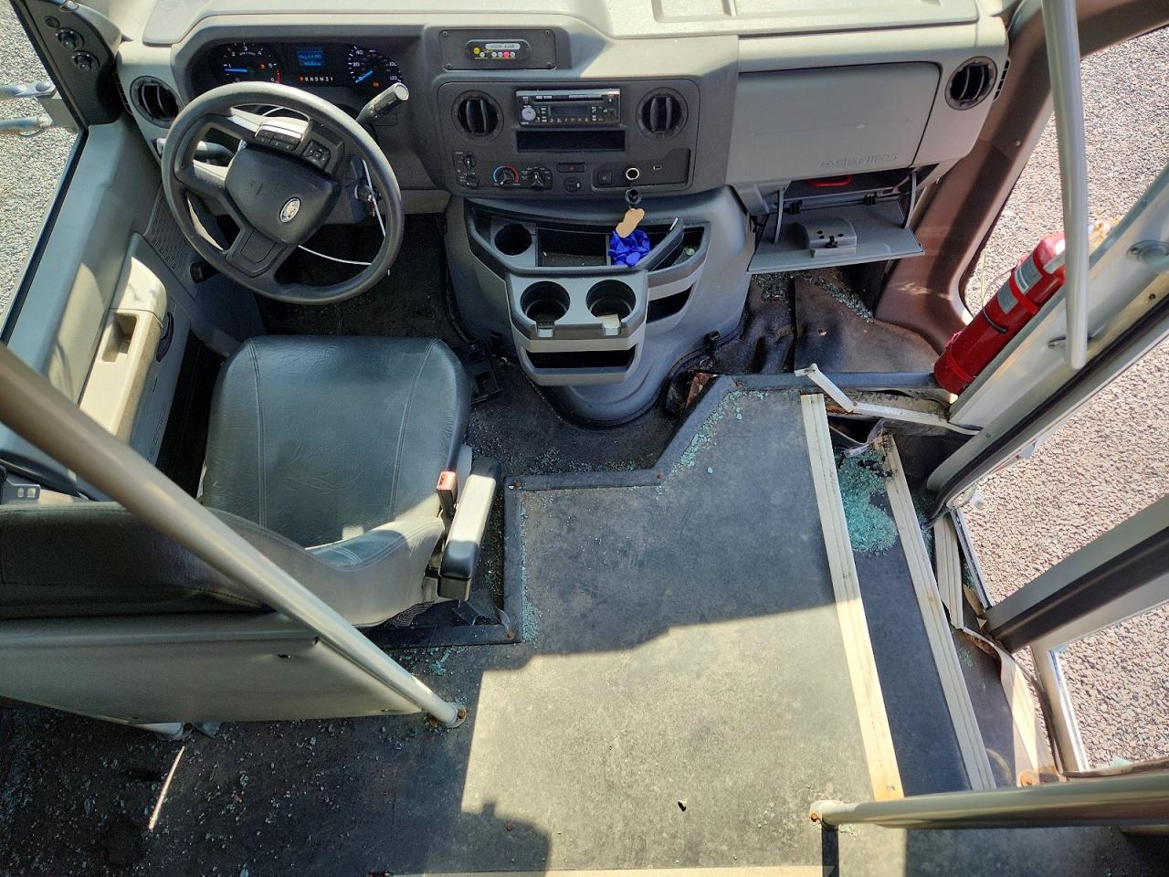 Ford Econoline E450 Super Duty Cutaway Van Rv