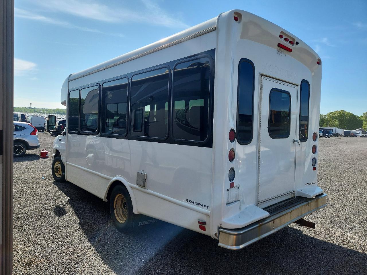 Ford Econoline E450 Super Duty Cutaway Van Rv