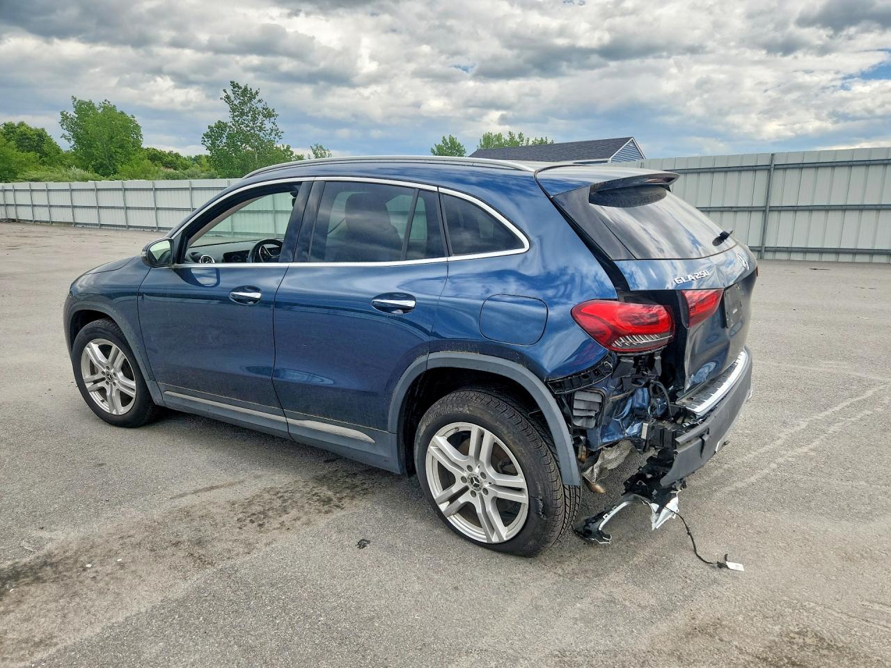Mercedes-Benz GLA 250 4matic