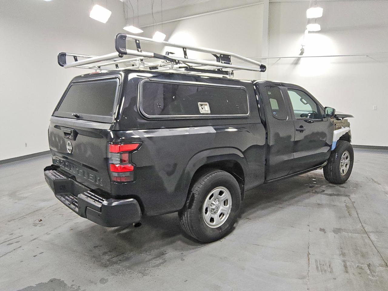 Nissan Frontier S