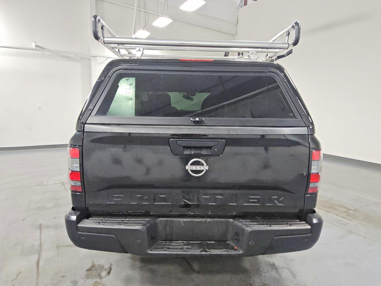 Nissan Frontier S