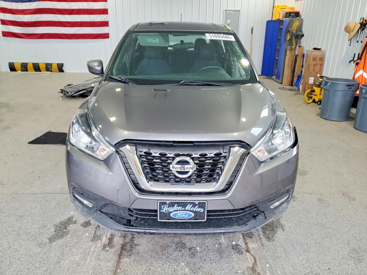Nissan Kicks S