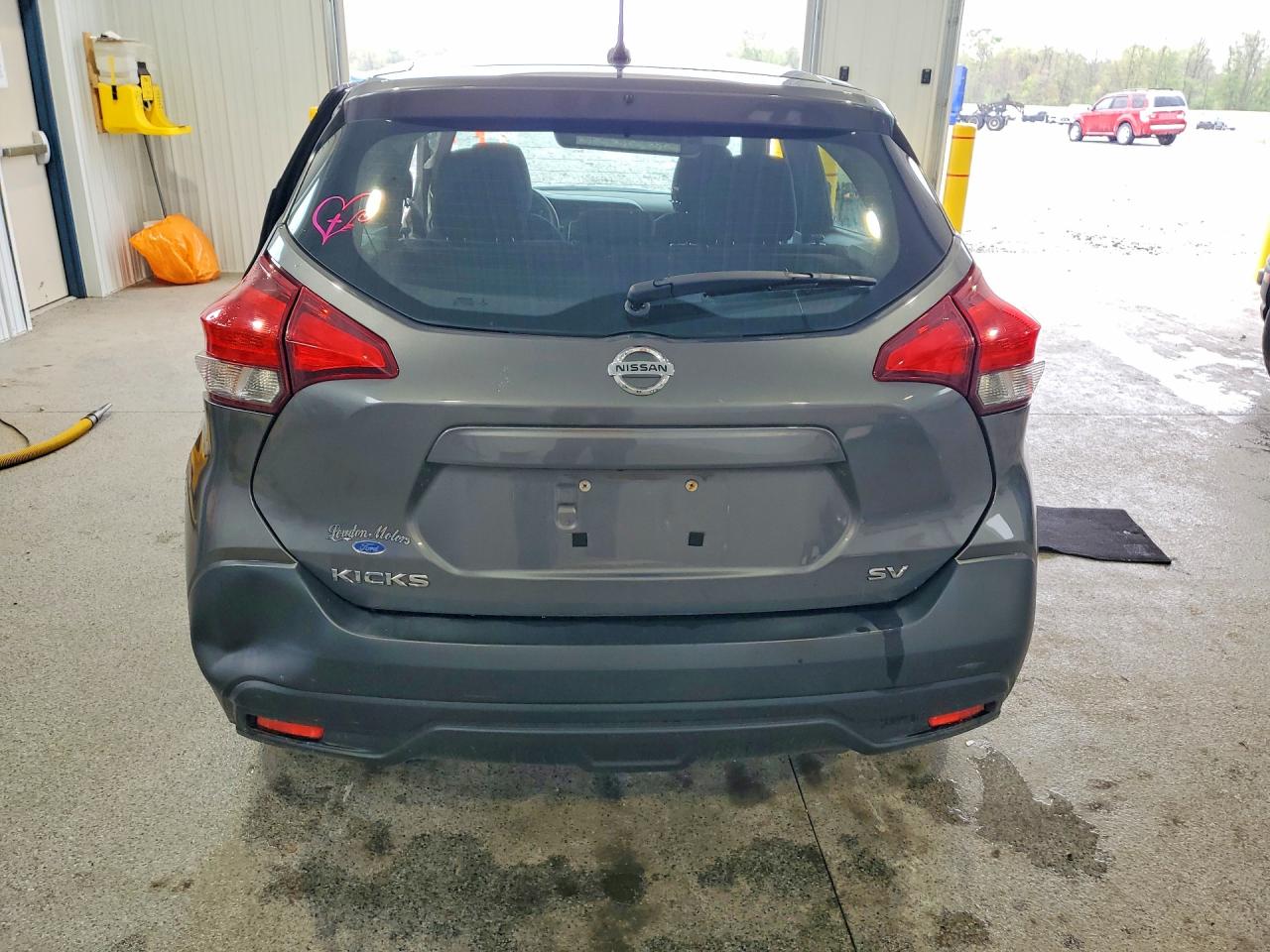 Nissan Kicks S