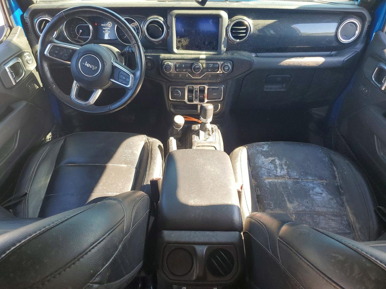 Jeep Wrangler Sahara