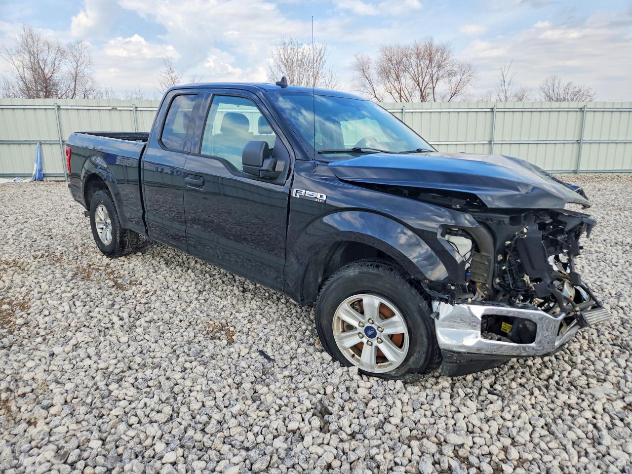 Ford F-150 Super Cab