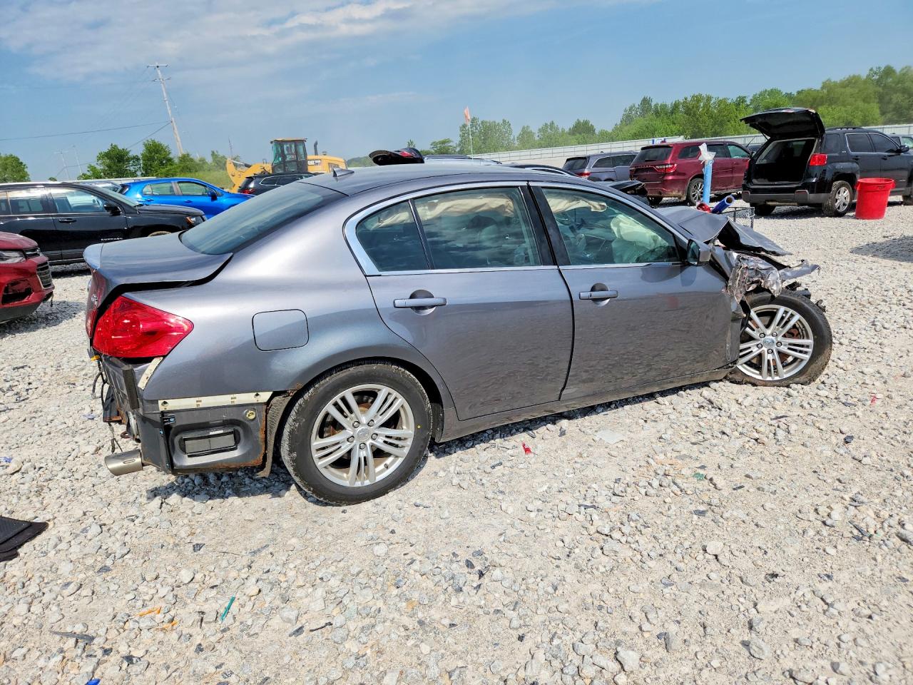 INFINITI G37 X