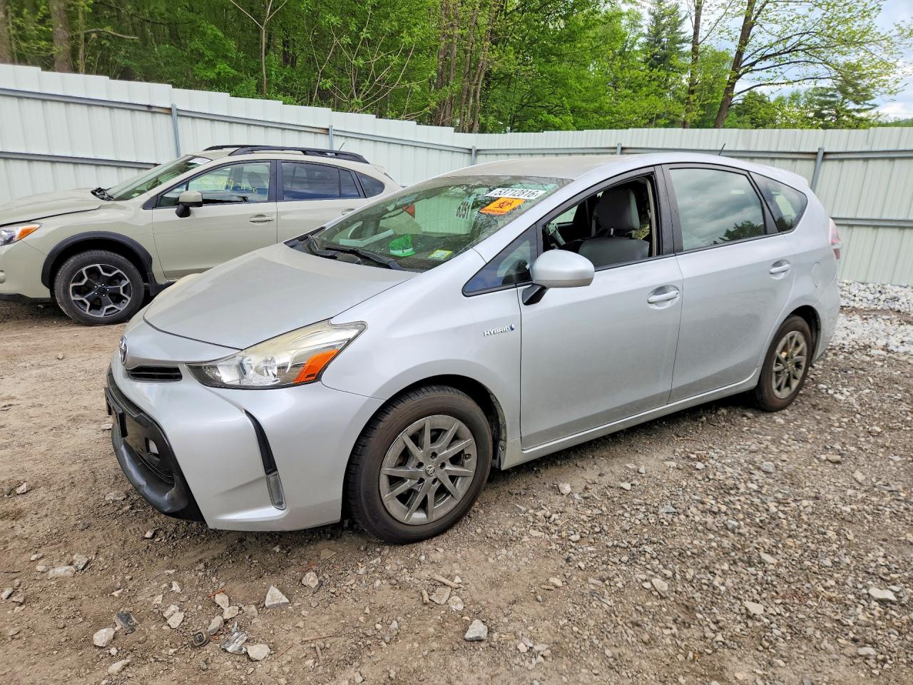 Salvage Toyota Prius Image