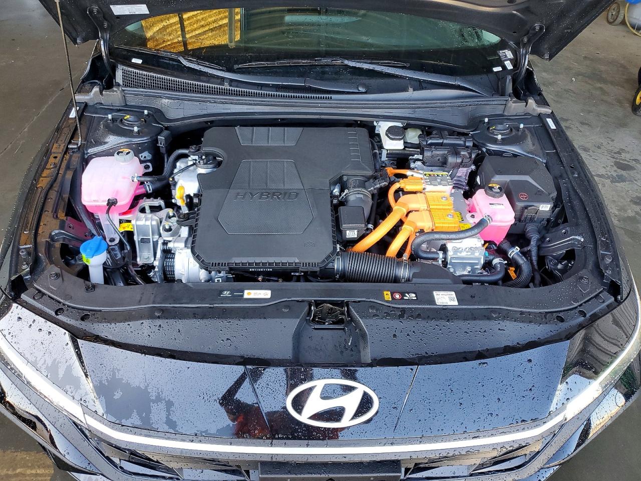 Hyundai ELANTRA Blue