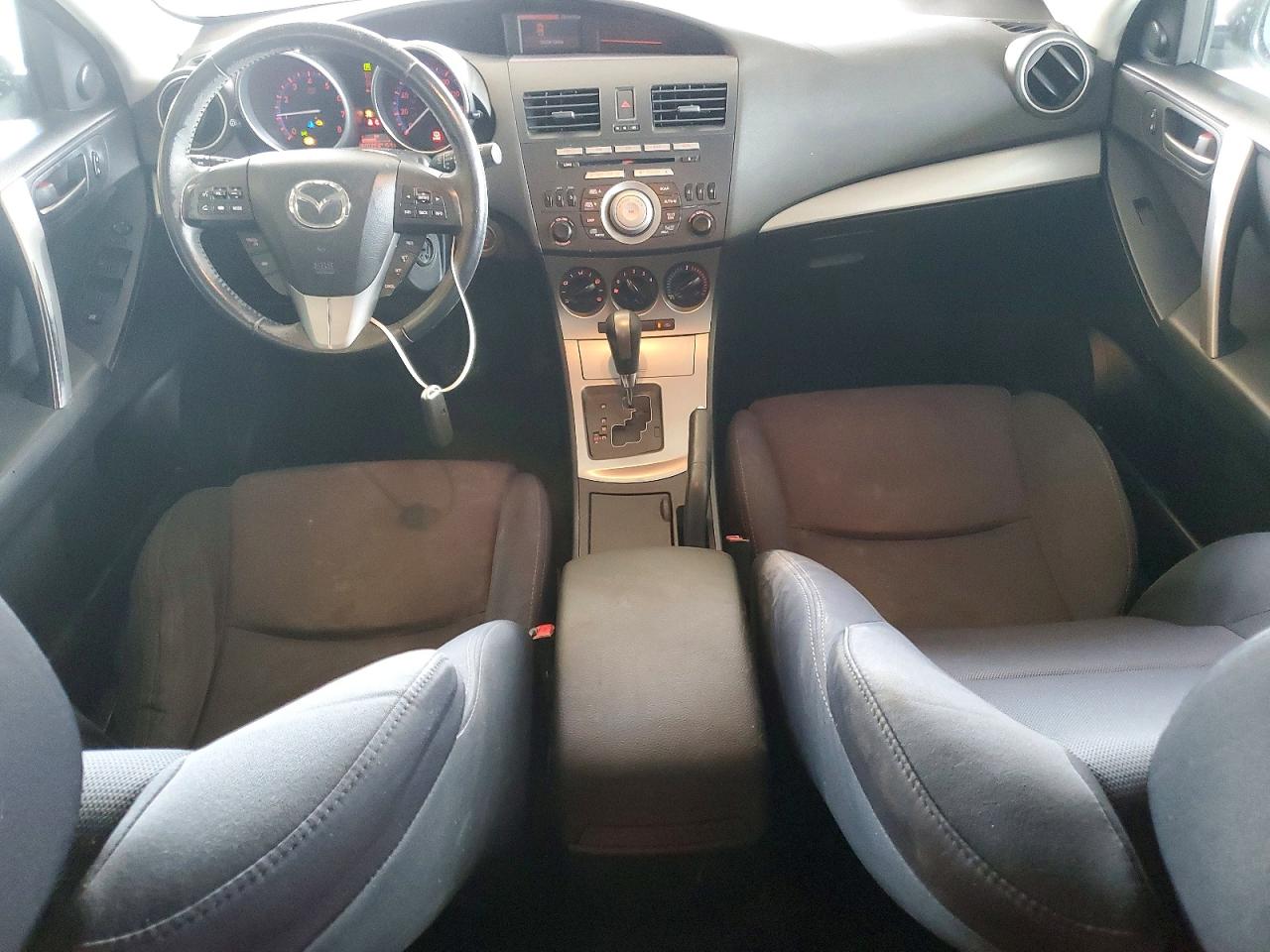 Mazda Mazda3 S
