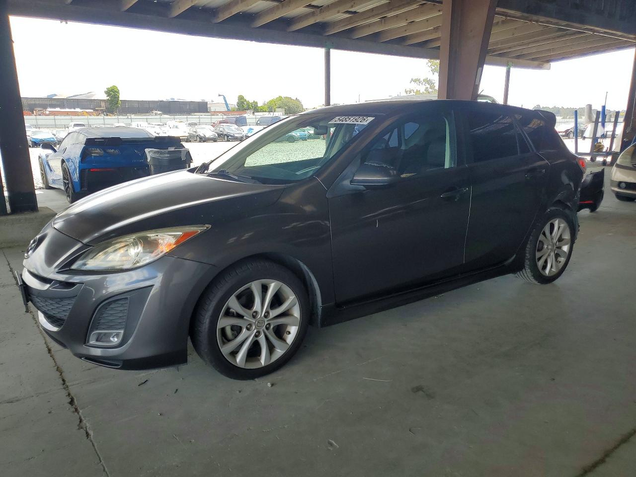 Salvage Mazda Mazda3 Image