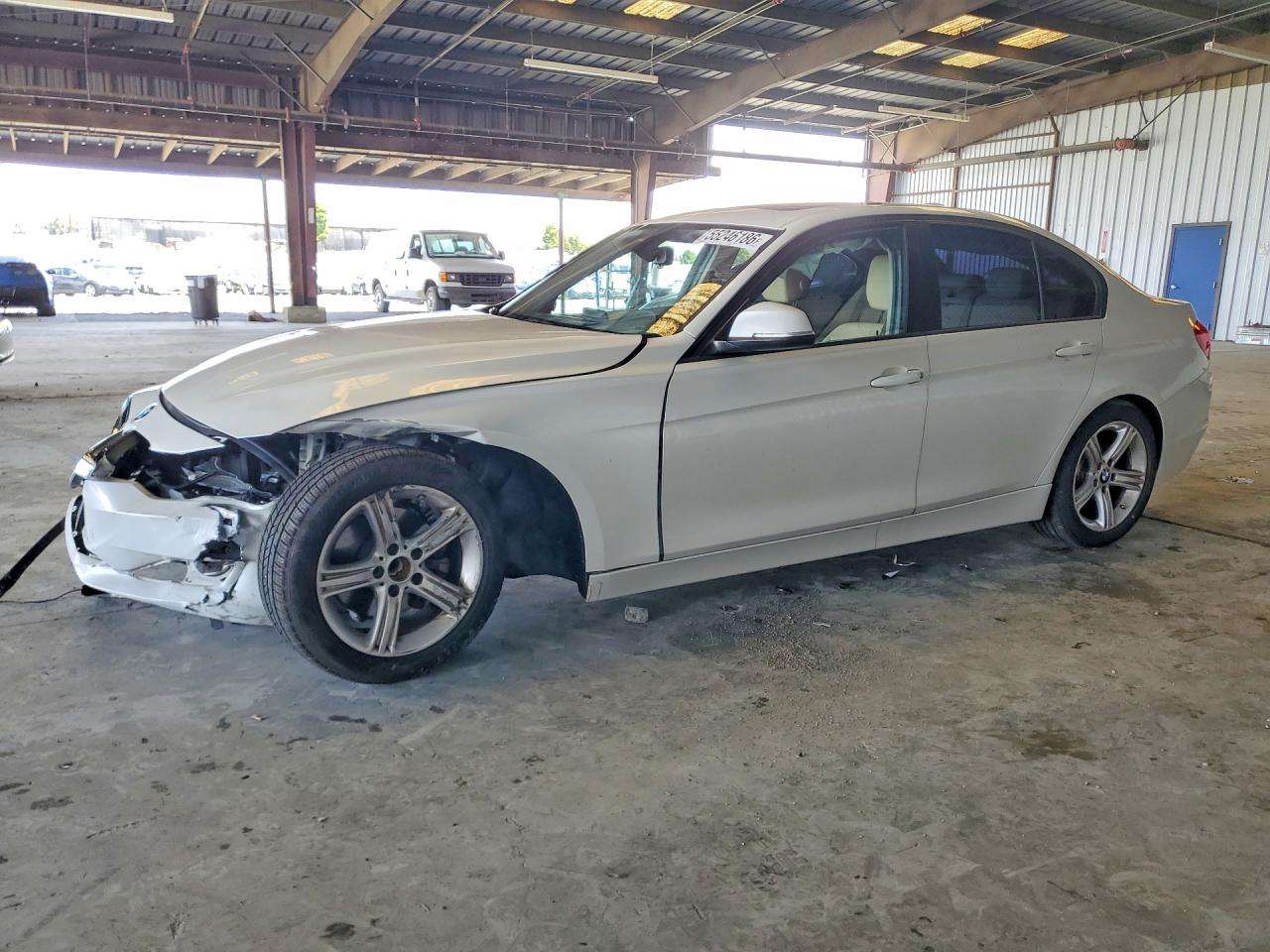 Salvage BMW 3 Series Image