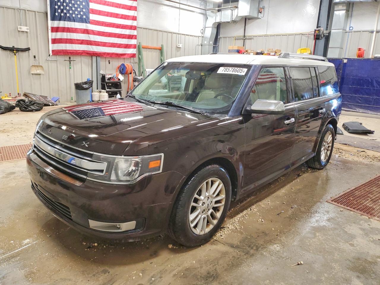 Salvage Ford Flex Image