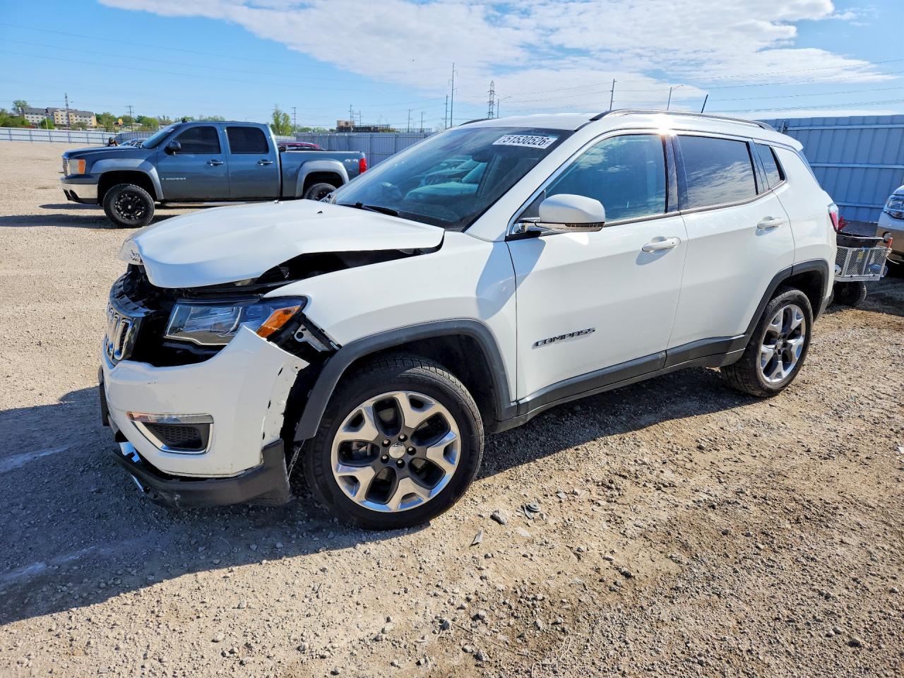 Salvage Jeep Compass Image