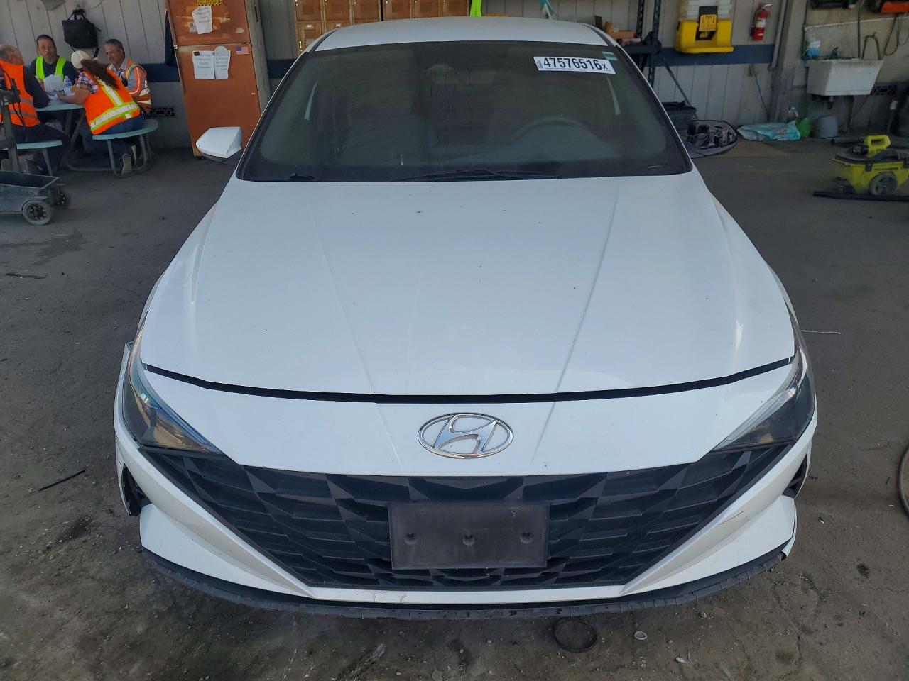 Hyundai ELANTRA Sel