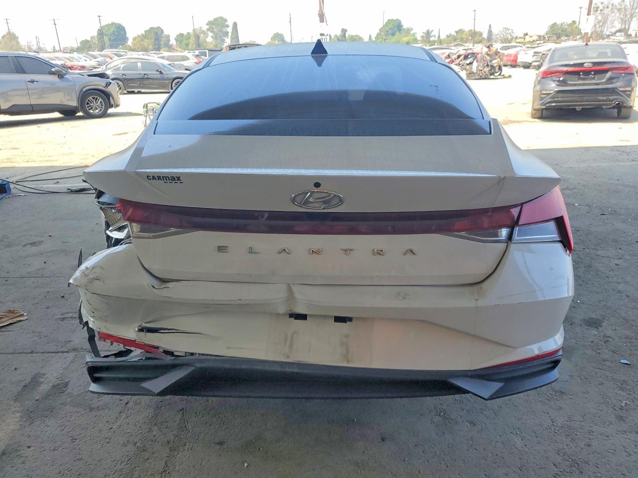 Hyundai ELANTRA Sel